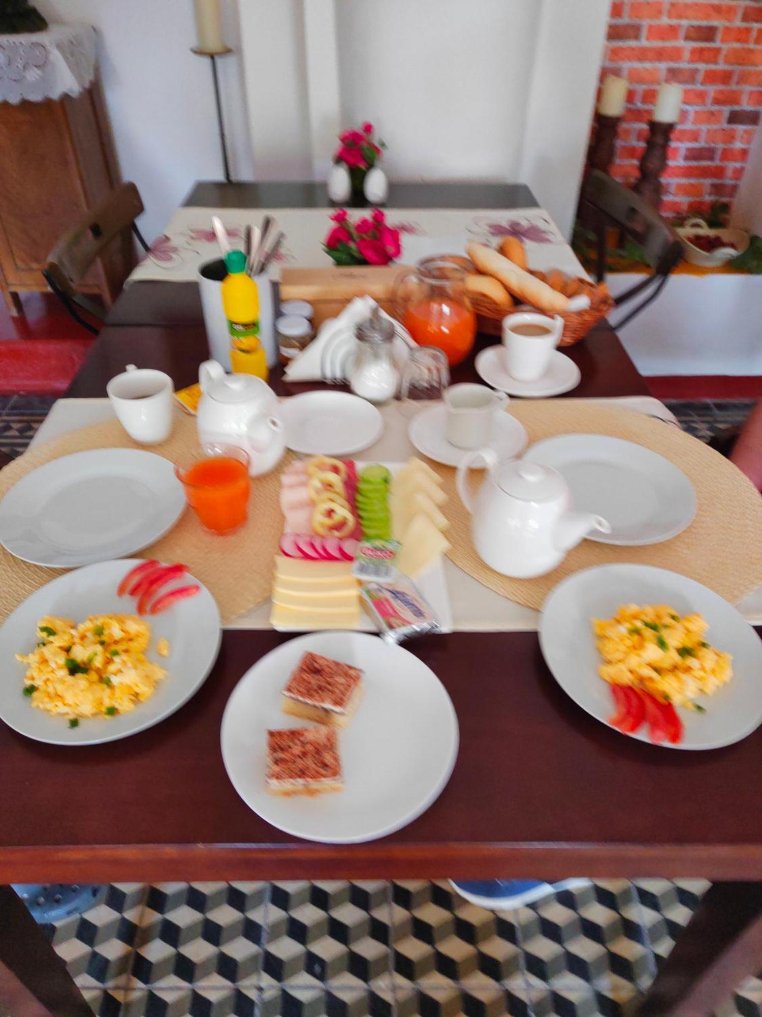 Bed And Breakfast Tvrz Velka Bukovina Exterior photo